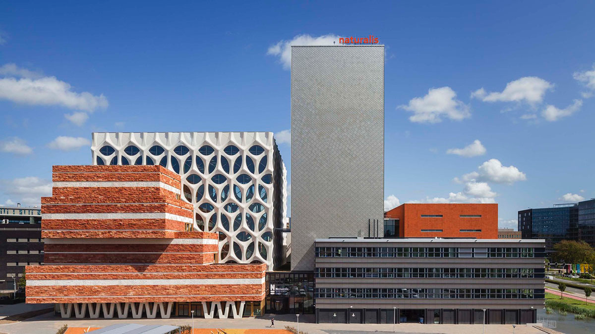 3D concrete patterns are combined with a stack of stone layers for research center in The Netherlands