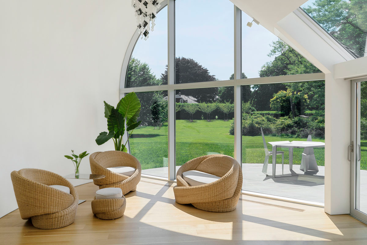 nea studio's cocoon-shaped residence in Long Island acts as a