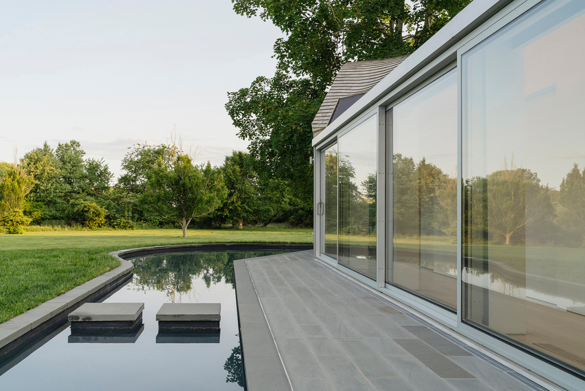 nea studio's cocoon-shaped residence in Long Island acts as a