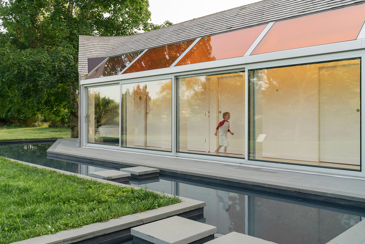 nea studio's cocoon-shaped residence in Long Island acts as a