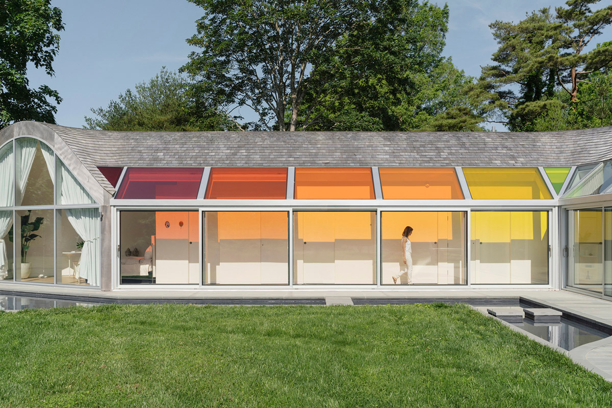 nea studio's cocoon-shaped residence in Long Island acts as a