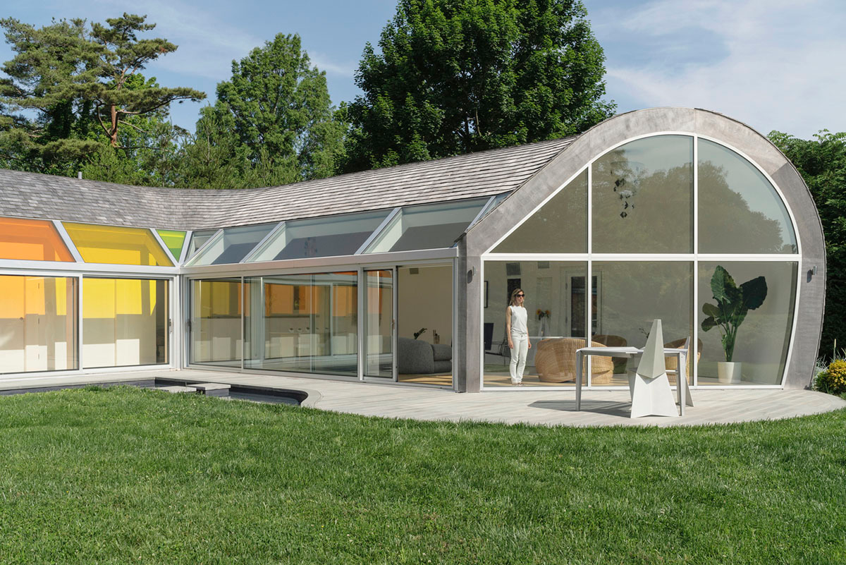 nea studio's cocoon-shaped residence in Long Island acts as a