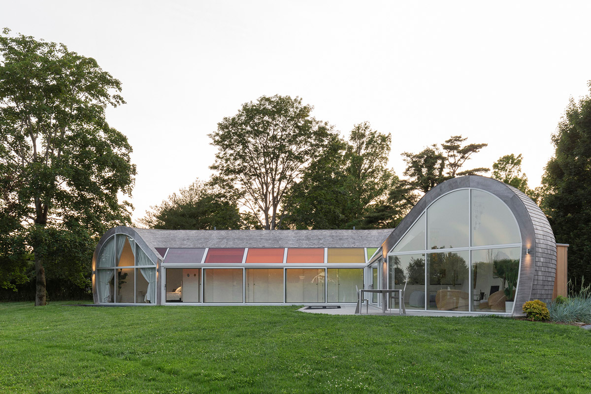 nea studio's cocoon-shaped residence in Long Island acts as a