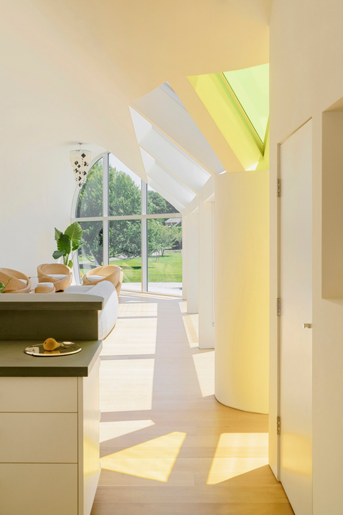 nea studio's cocoon-shaped residence in Long Island acts as a