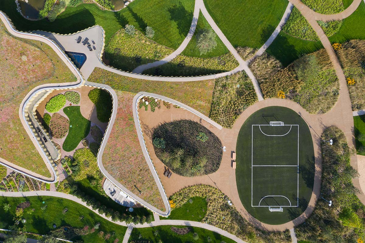 J. Mayer. H built this flower-shaped residence as a camouflage from the environment in near Moscow