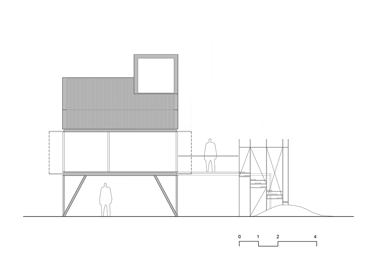 This black metal tree house by Paschetta Cavallero Arquitectos disappears between the treetops