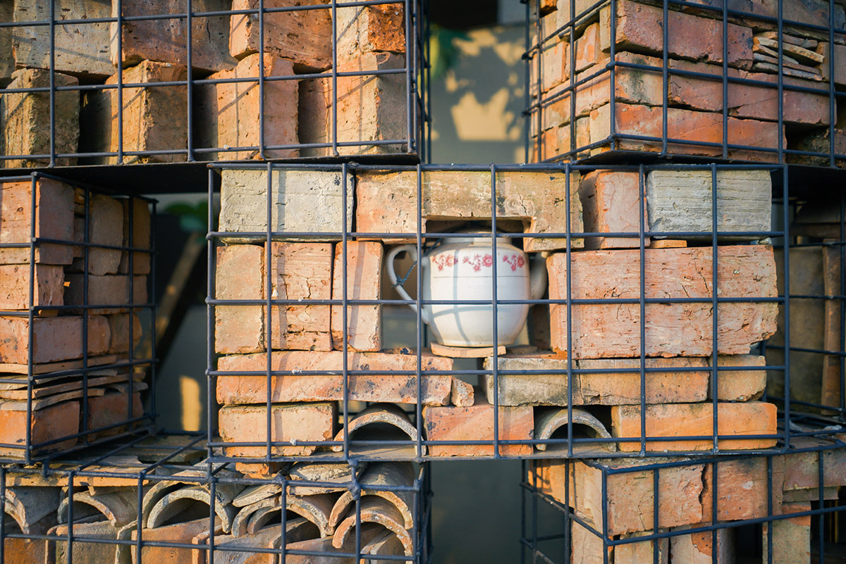 Public toilets have been elaborated in new aesthetic by Atelier cnS in Zuzhai village