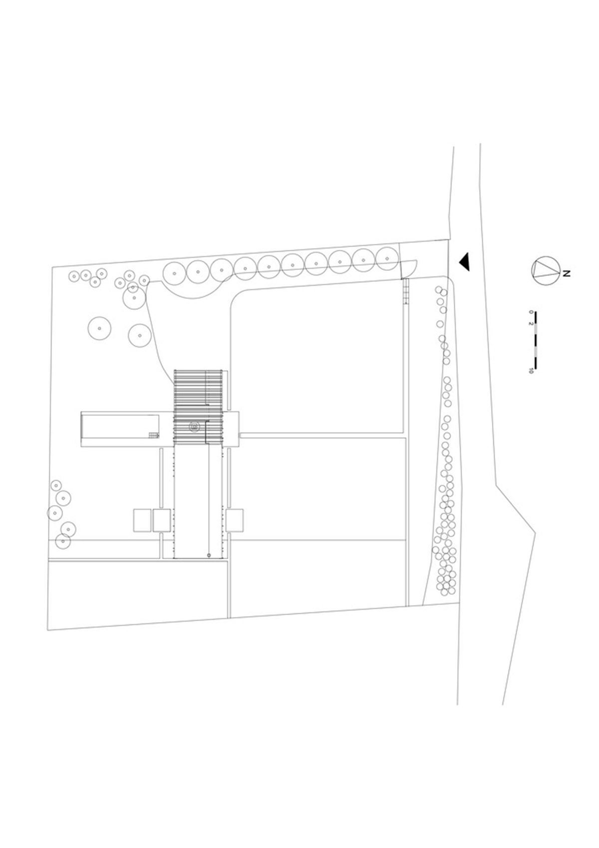 White and reddish strips are used to create cinematic appearance for Border Crossing House in Italy