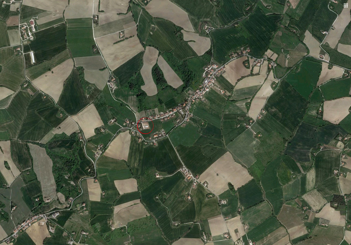 White and reddish strips are used to create cinematic appearance for Border Crossing House in Italy