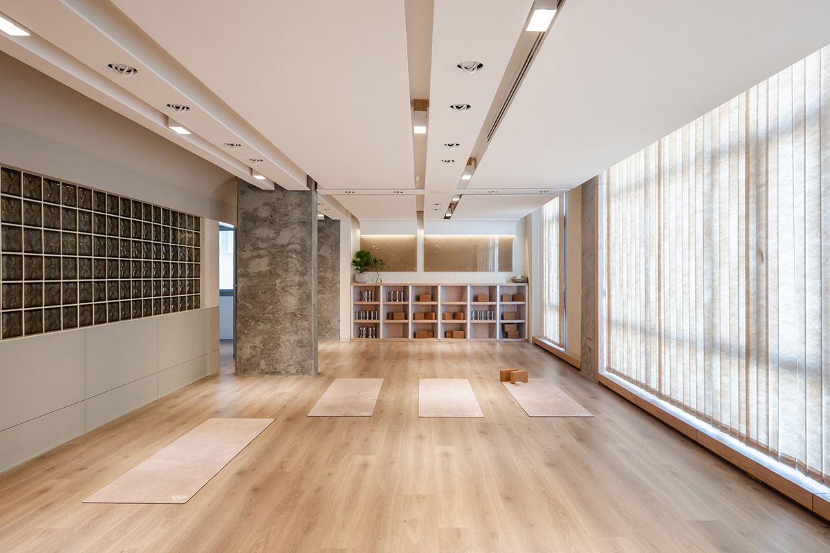 Minimal and rich color palette embrace diversity in this interior for a yoga studio in Kuwait