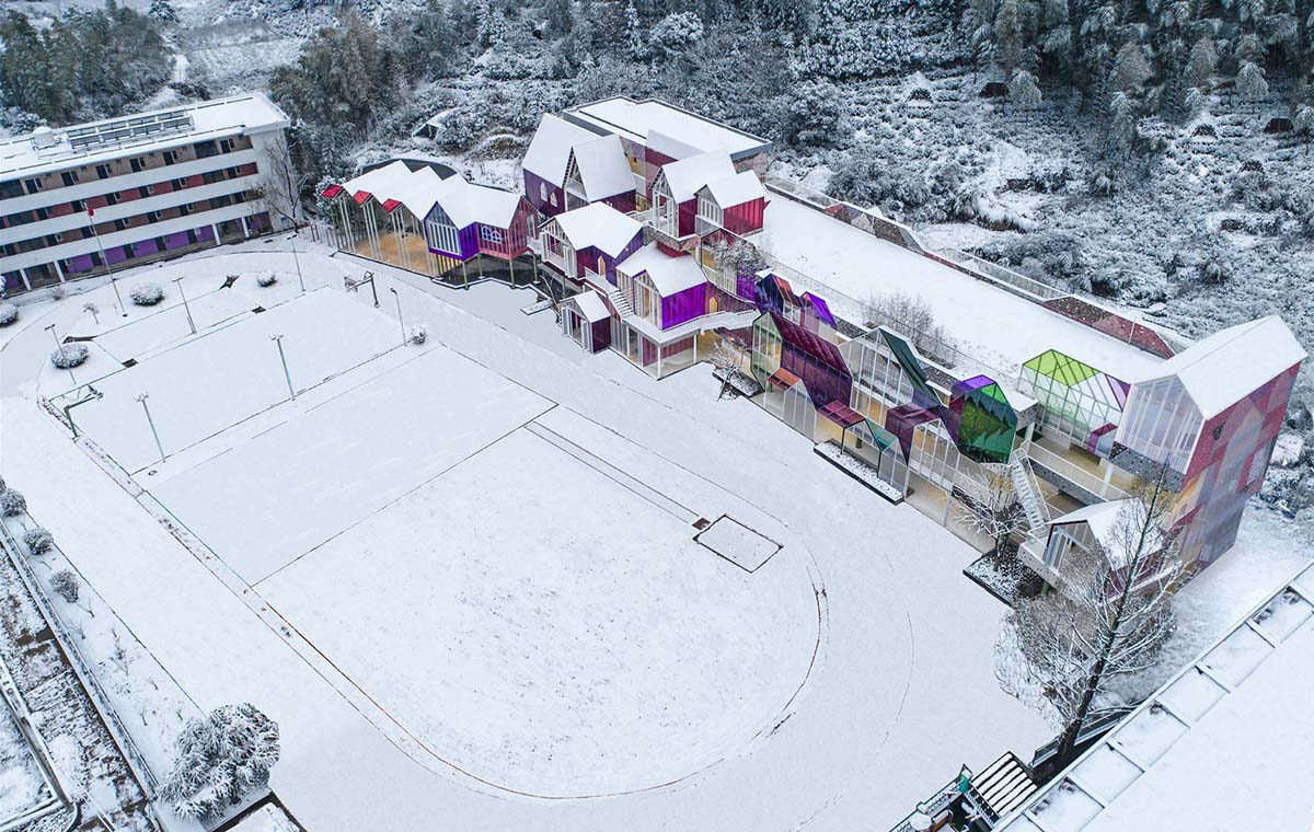 This colourful cottage-like primary school acts as a miniature mountain village in Hangzhou