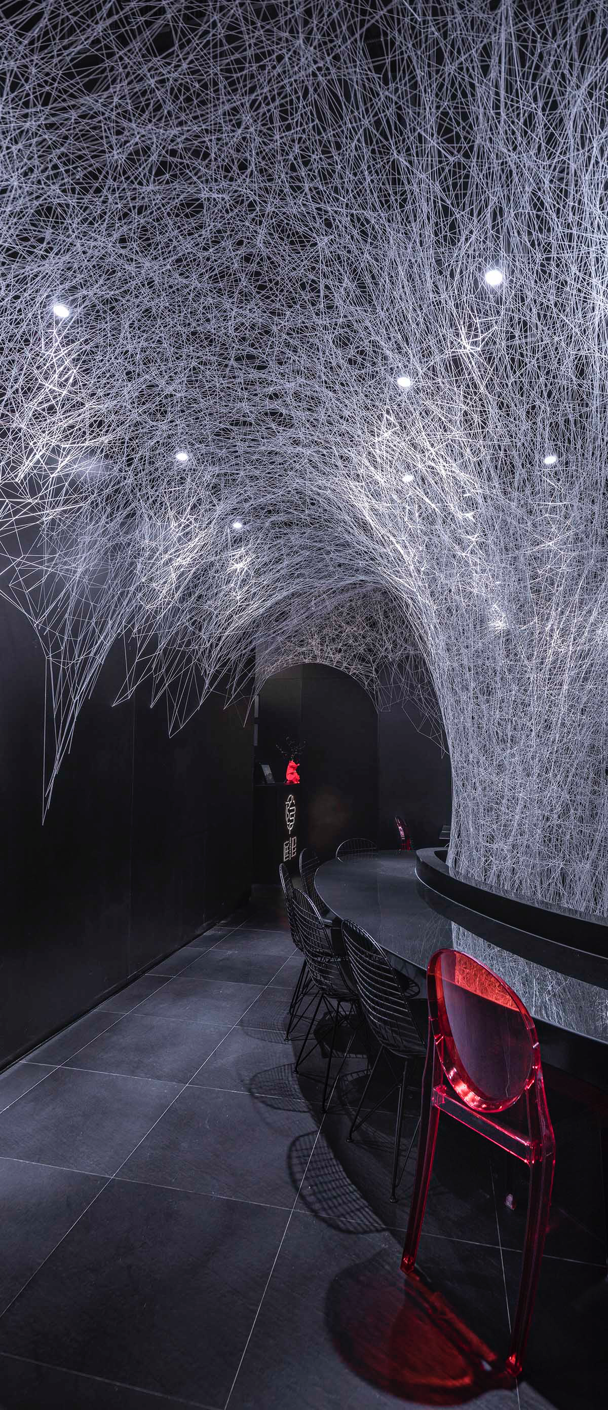 CATANIAN interprets human emotions in the interior of a restaurant as monochrome dream in Beijing