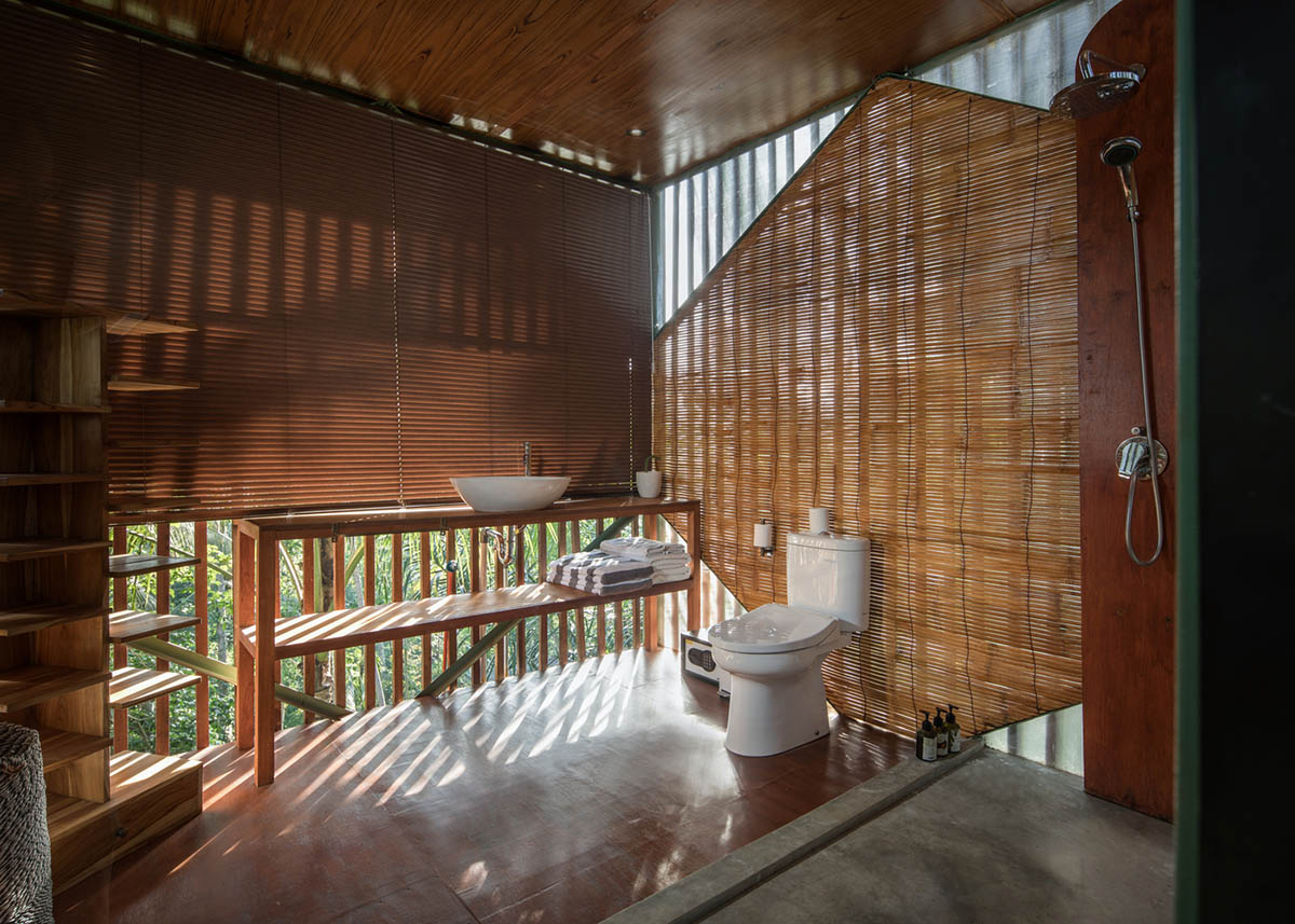 Alexis Dornier's treetop boutique hotels are built with light materials and minimum footprint