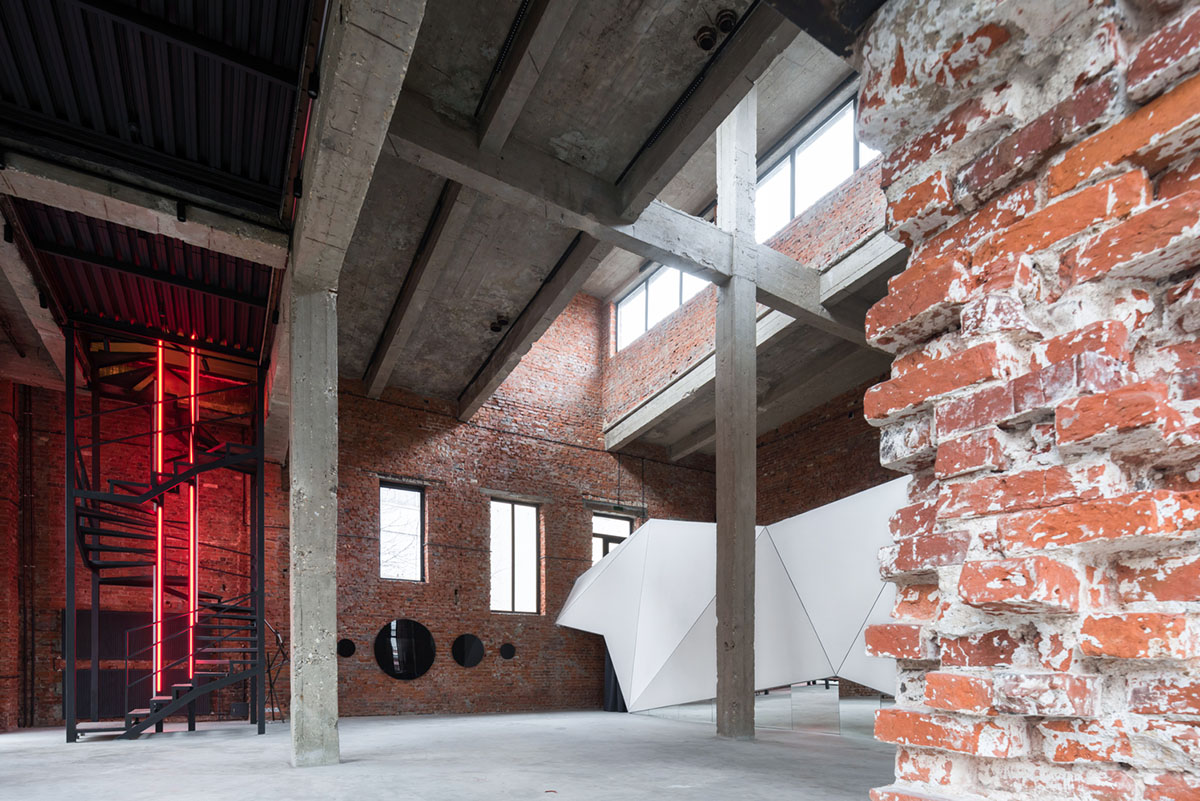Geometrix Design transforms historic brick building into a large event and public space in Moscow