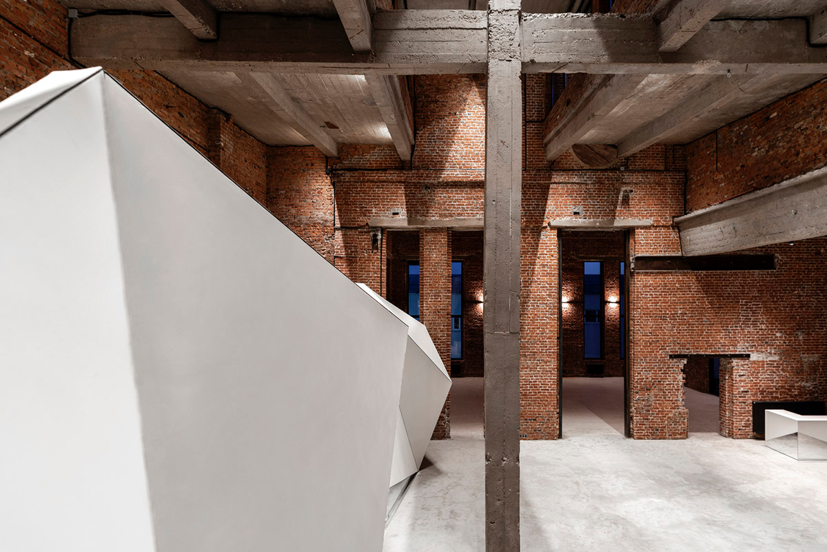 Geometrix Design transforms historic brick building into a large event and public space in Moscow