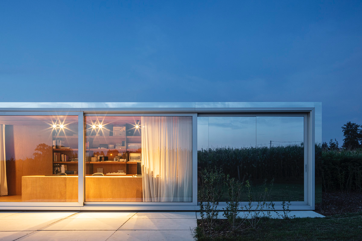 TOOP architectuur uses old shipping containers to convert them into architects' studio in Belgium