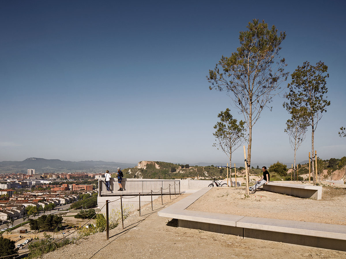 Batlle i Roig Arquitectura's Pedestrian Path wins Landscape of the Year 2018 at WAF