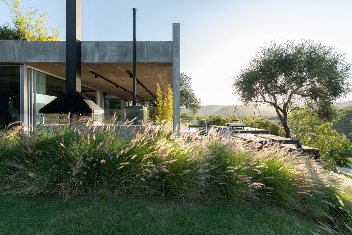 Estudio Herbera completes Casa En Mendiolaza in Córdoba, Argentina