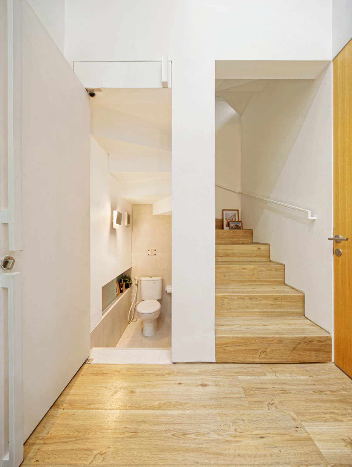 Delution designs a bold addition in a narrow plot in Indonesia