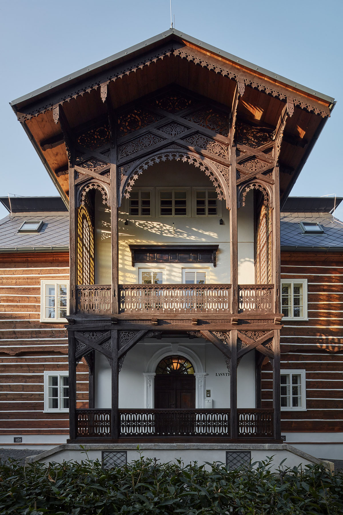 OV-A designs translucent Lasvit Headquarters reflecting glass making tradition of company in Nový Bor