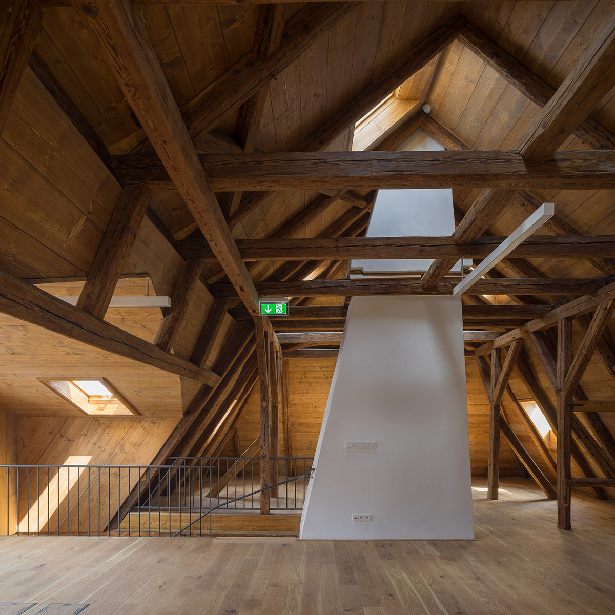 OV-A designs translucent Lasvit Headquarters reflecting glass making tradition of company in Nový Bor