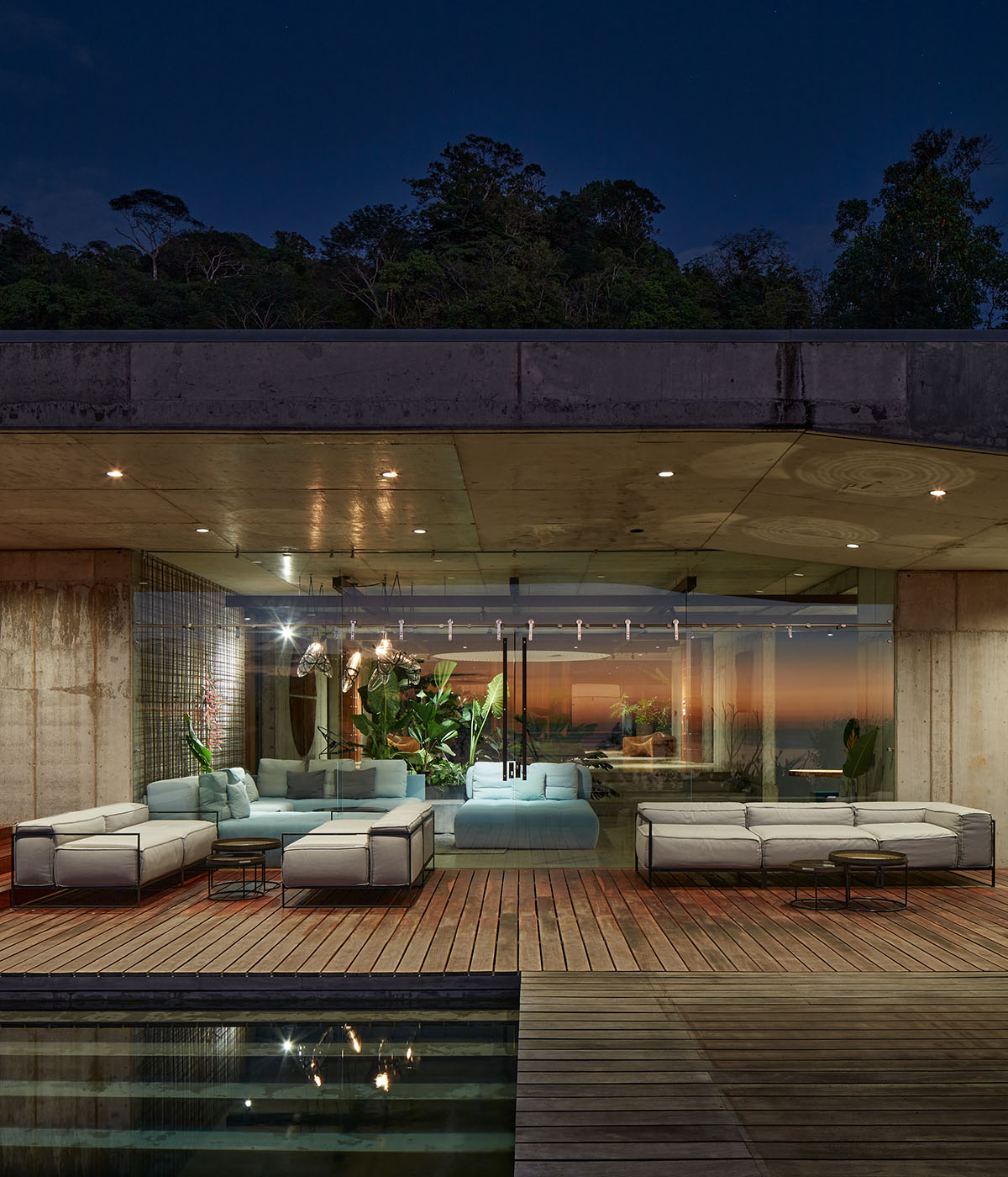 Refuel Works and Formafatal complete Art Villa addressing to colorfulness of Costa Rican jungle