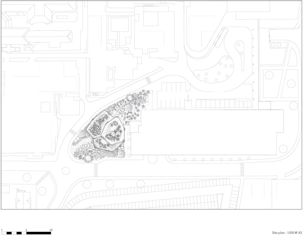 Heatherwick Studio hides new Maggie’s Centre under plants and trees in Leeds