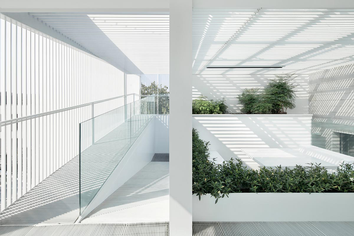 reMIX Studio combines new program of all-white extension with continuous circulation in Beijing
