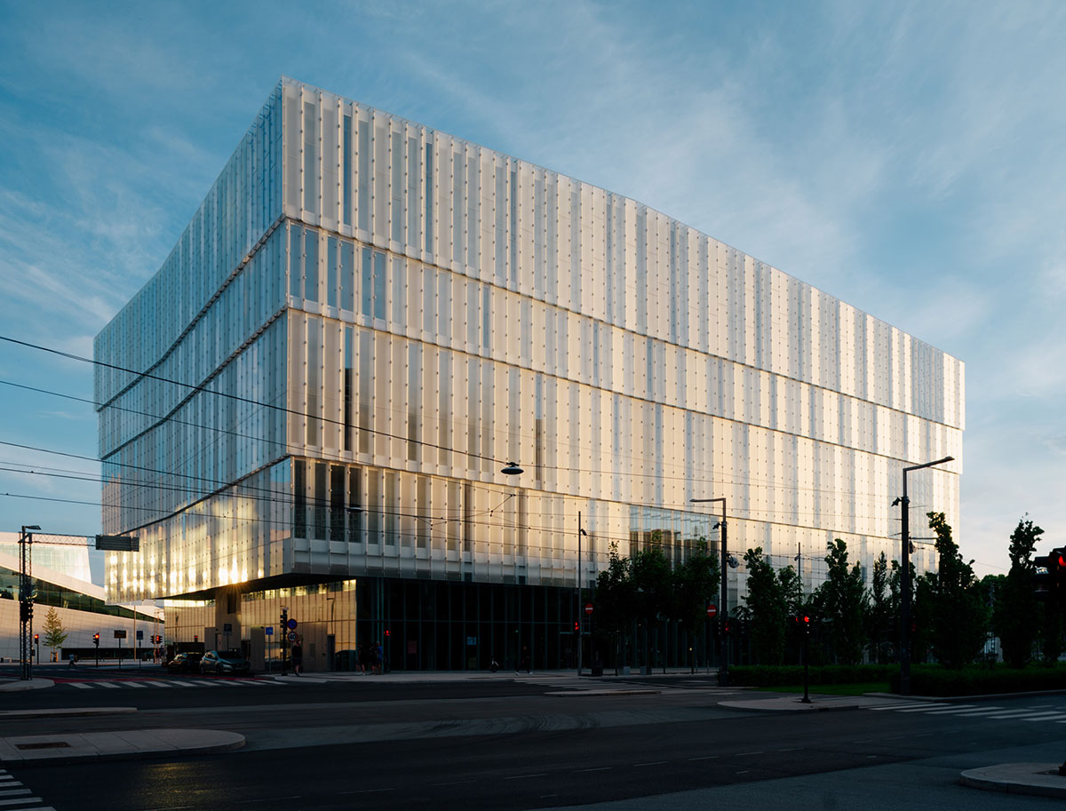 Atelier Oslo and Lundhagem complete Deichman Library with protruding volume in Oslo