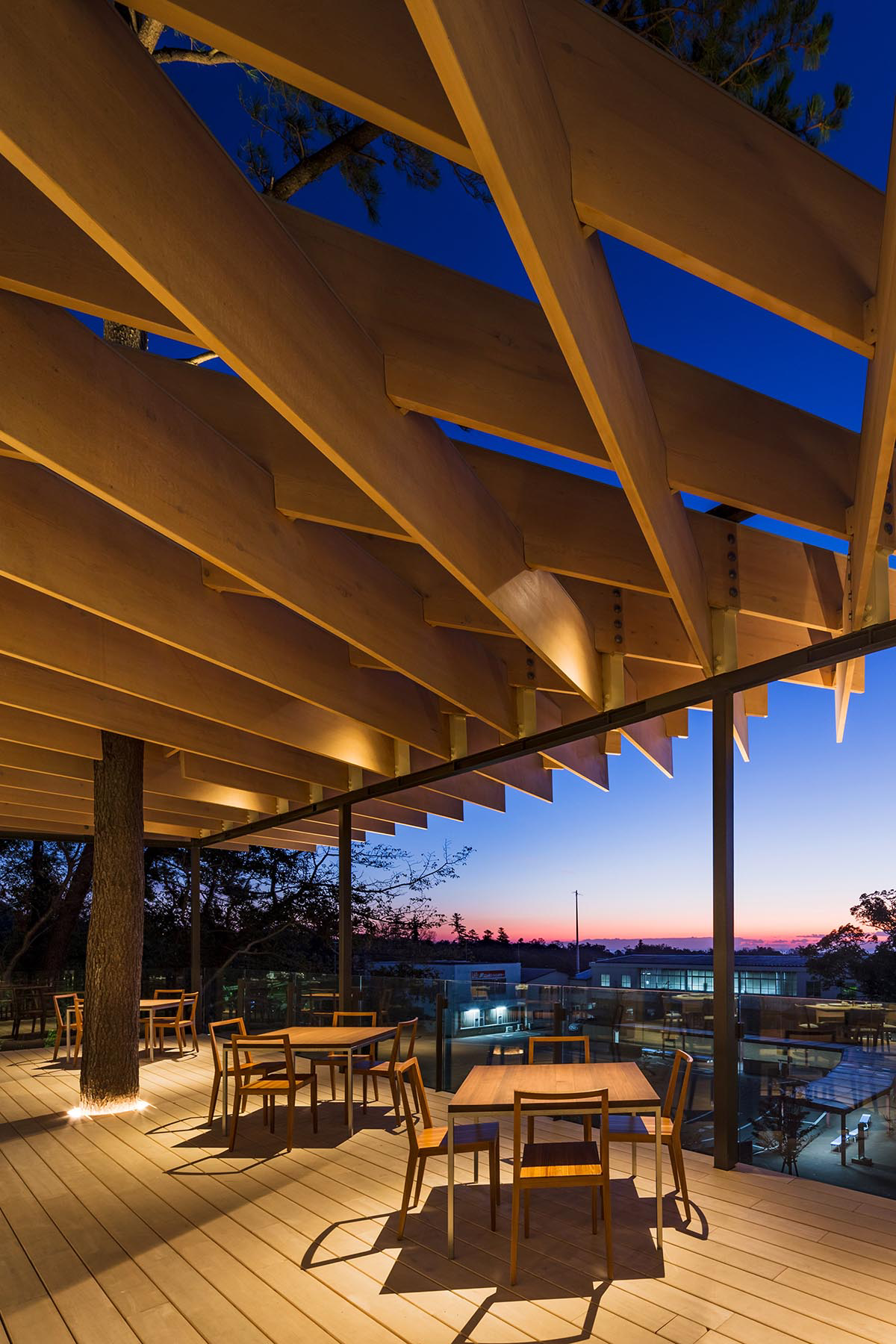 Kengo Kuma built restaurant that features striking roof with interlocking cypress-wood planks