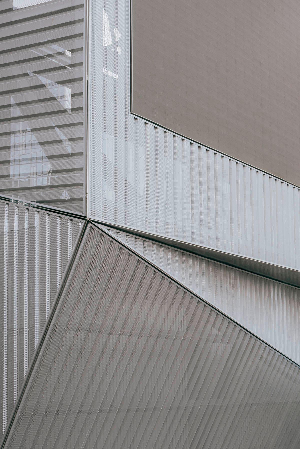 Neiheiser Argyros creates sculptural screen that camouflages London's underground vents