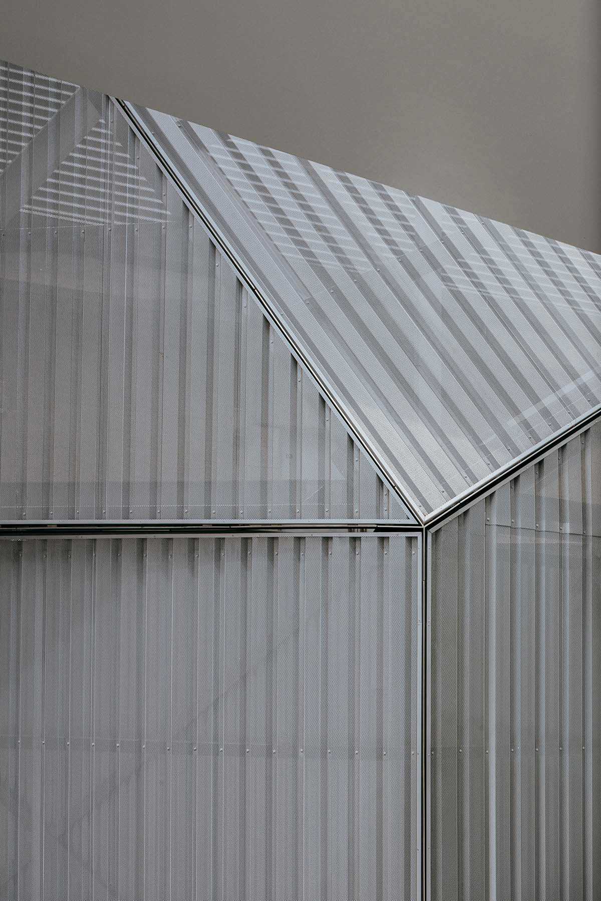 Neiheiser Argyros creates sculptural screen that camouflages London's underground vents