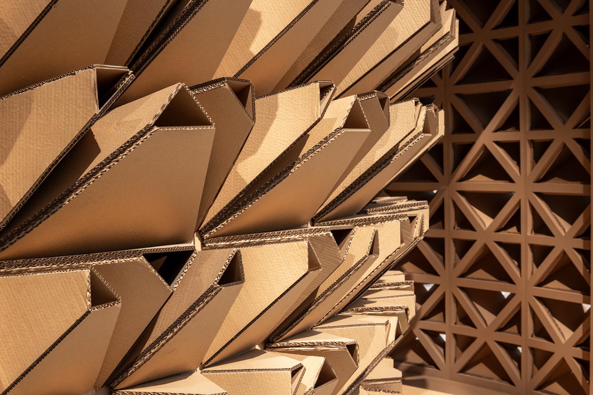 Deond wraps pavilion with 3D corrugated cardboards referencing