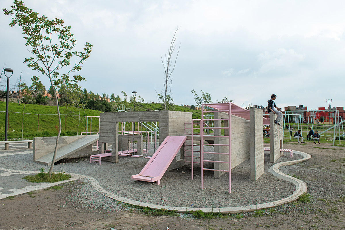 Francisco Pardo Arquitecto revitalizes Mexico's neglected suburban neighbourhoods with urban parks