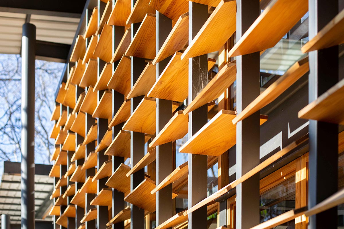 Studio Saxe completes Jungle Frame House with tropical atrium in Costa Rica