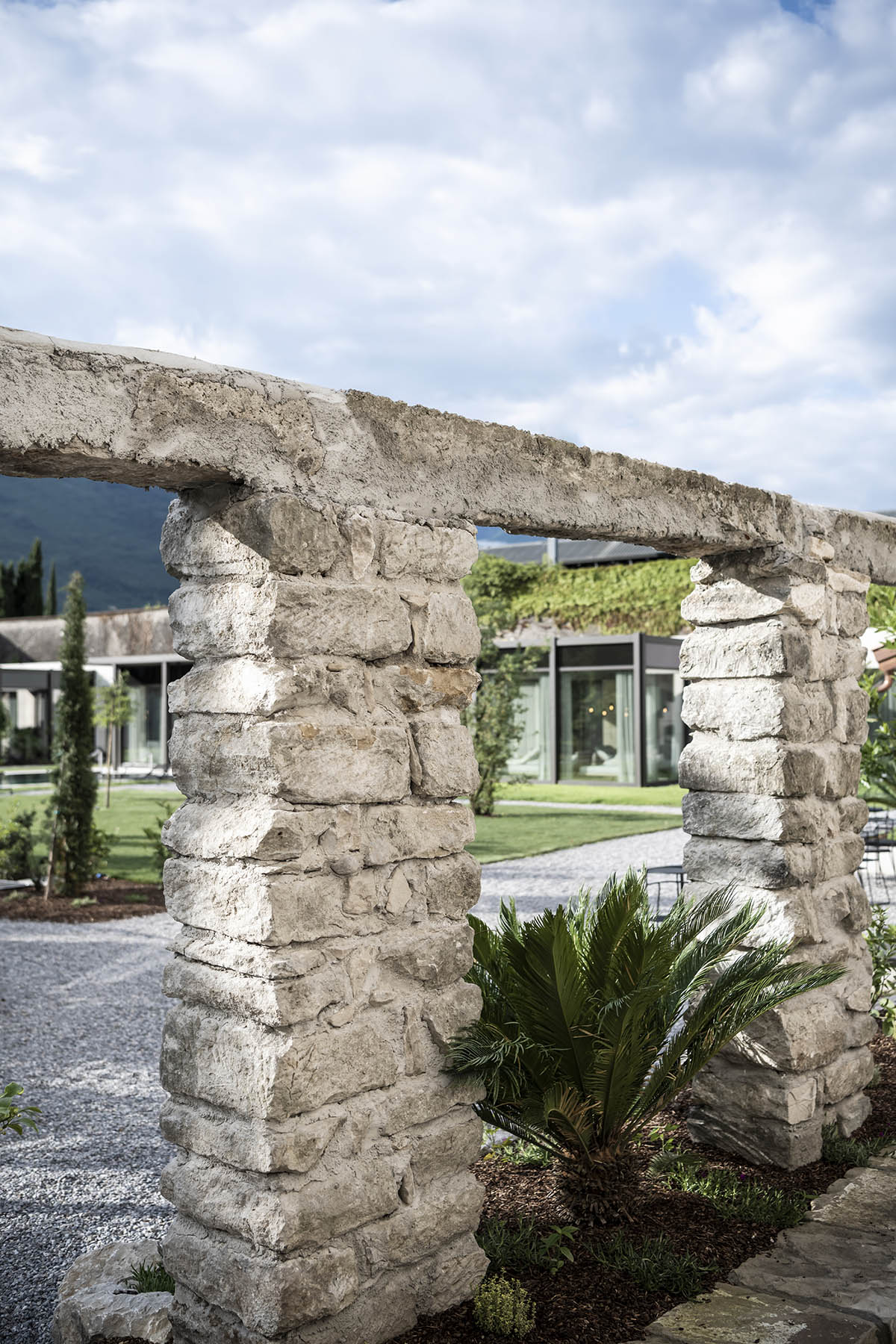Noa* transforms old monastery into a hotel inspired by region's rural constructions in Arco