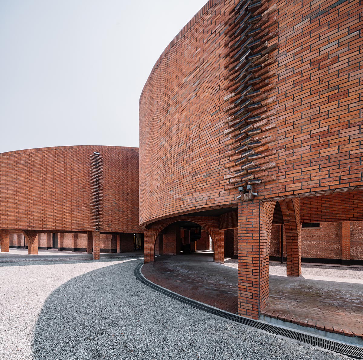 Roarc Renew repurposes old granaries as an art centre with flowing brick corridors in Jiaxing, China