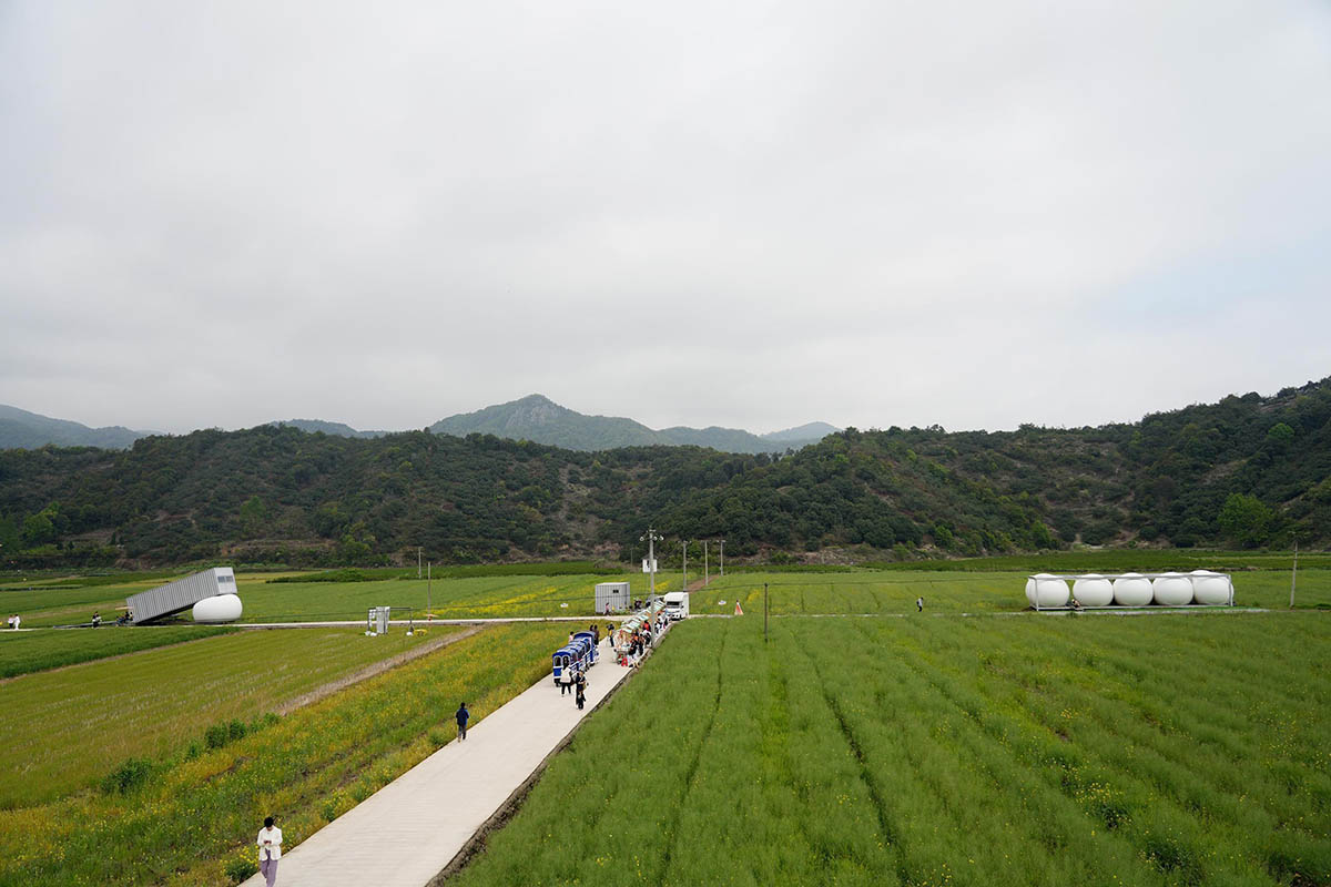 Practice on Earth and Increments Studio complete inflatable structures in Ningbo, China