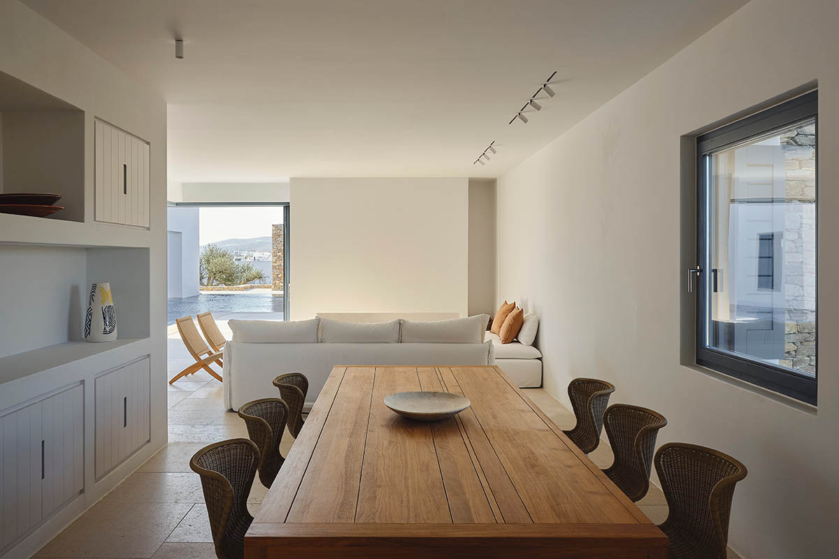 ARP - Architecture Research Practice renovates a decade-old structure with simple geometry