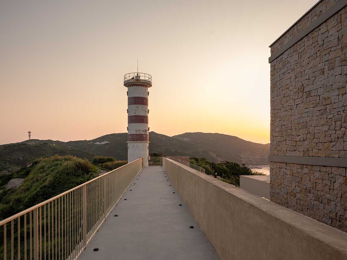 The Lighthouse Hotel reinterprets traditional fishing village settlements on a steep reef in Zhoushan