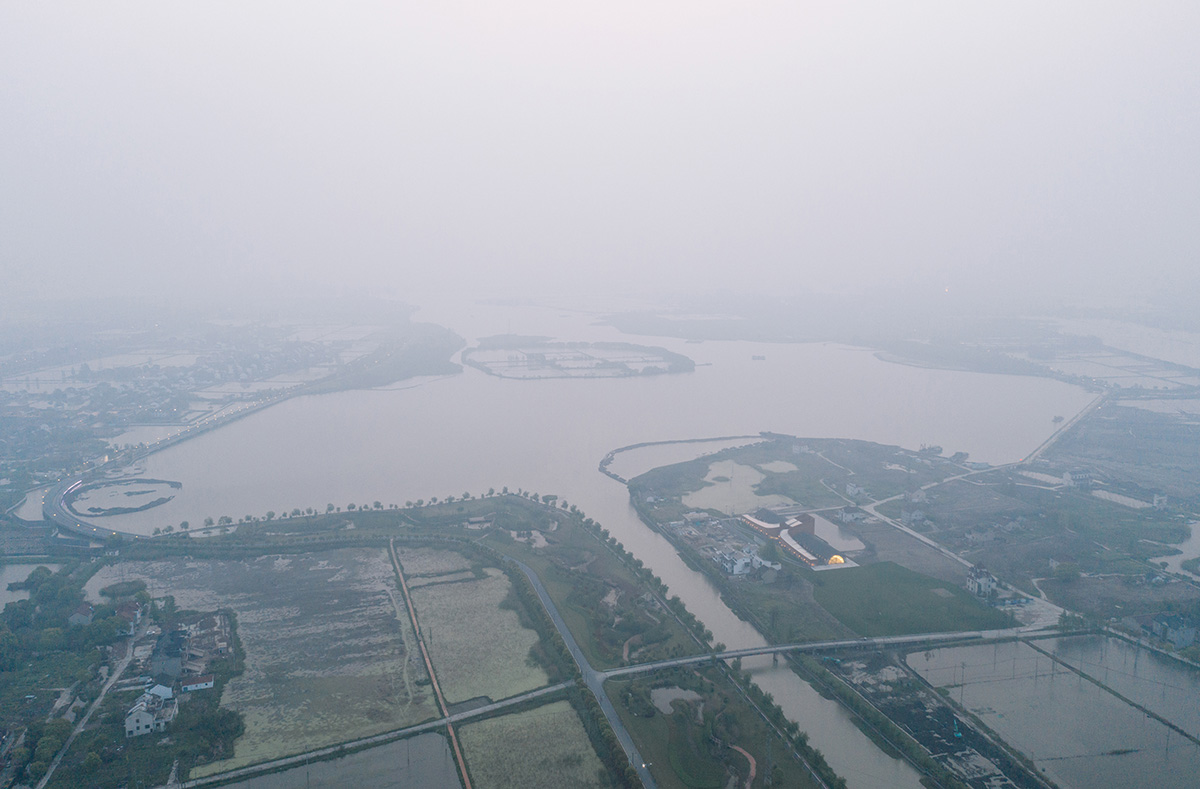Roarc Renew repurposes old granaries as an art centre with flowing brick corridors in Jiaxing, China