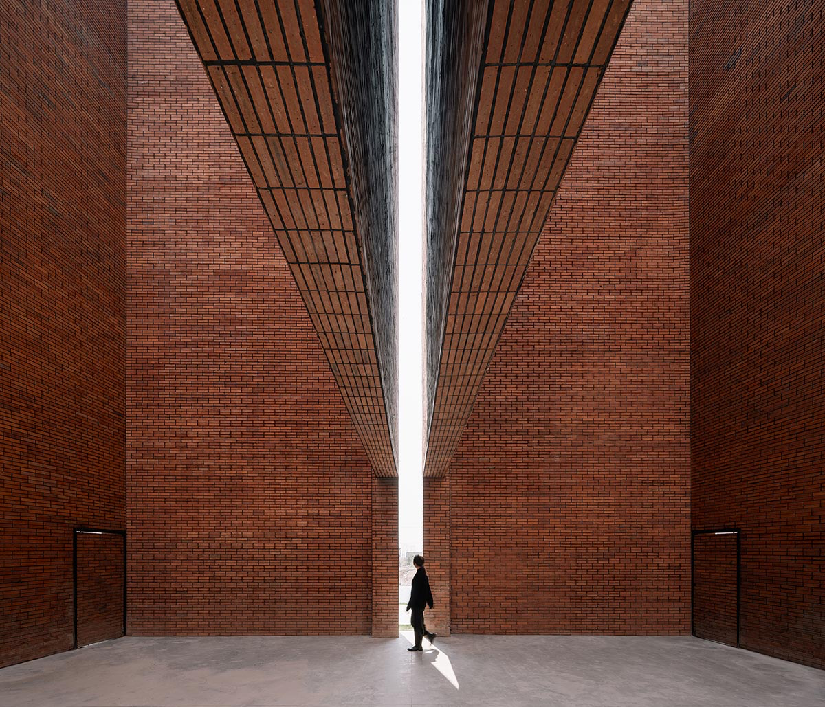Roarc Renew repurposes old granaries as an art centre with flowing brick corridors in Jiaxing, China