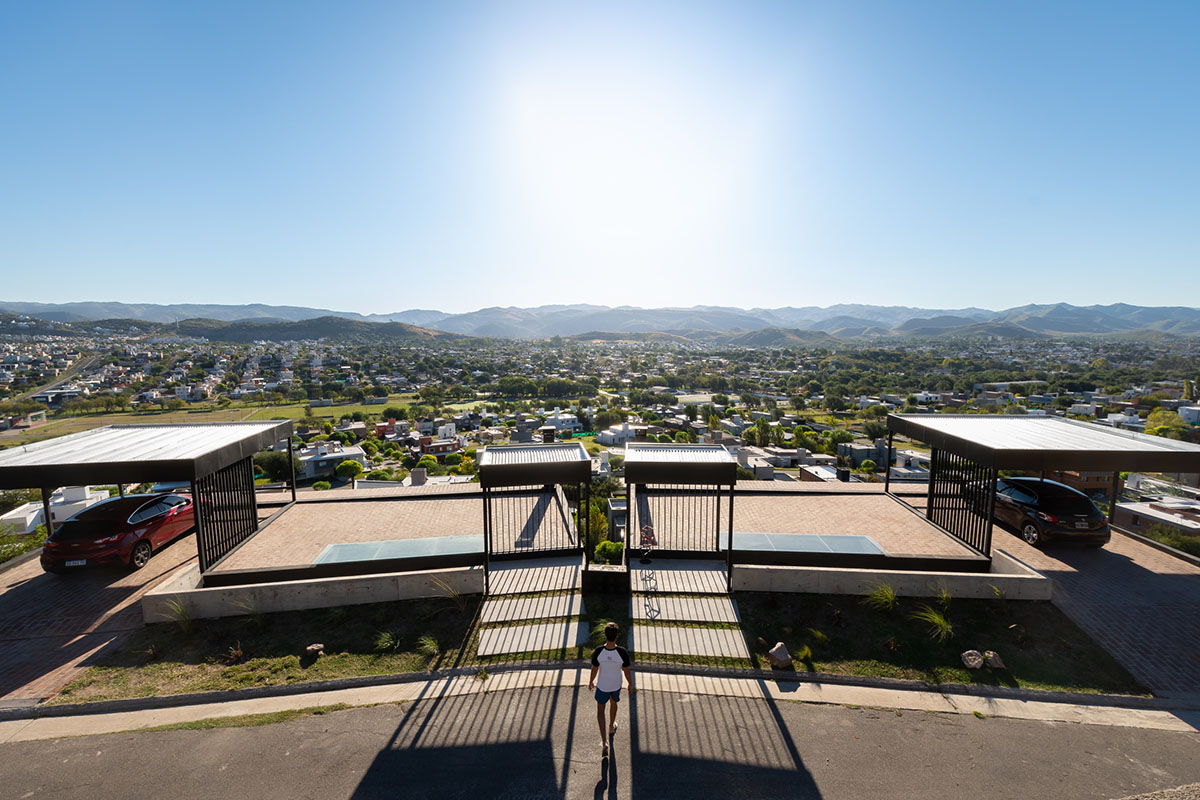 Cabanillas Gonzalo completes twin houses on a hilly landscape in Cordoba