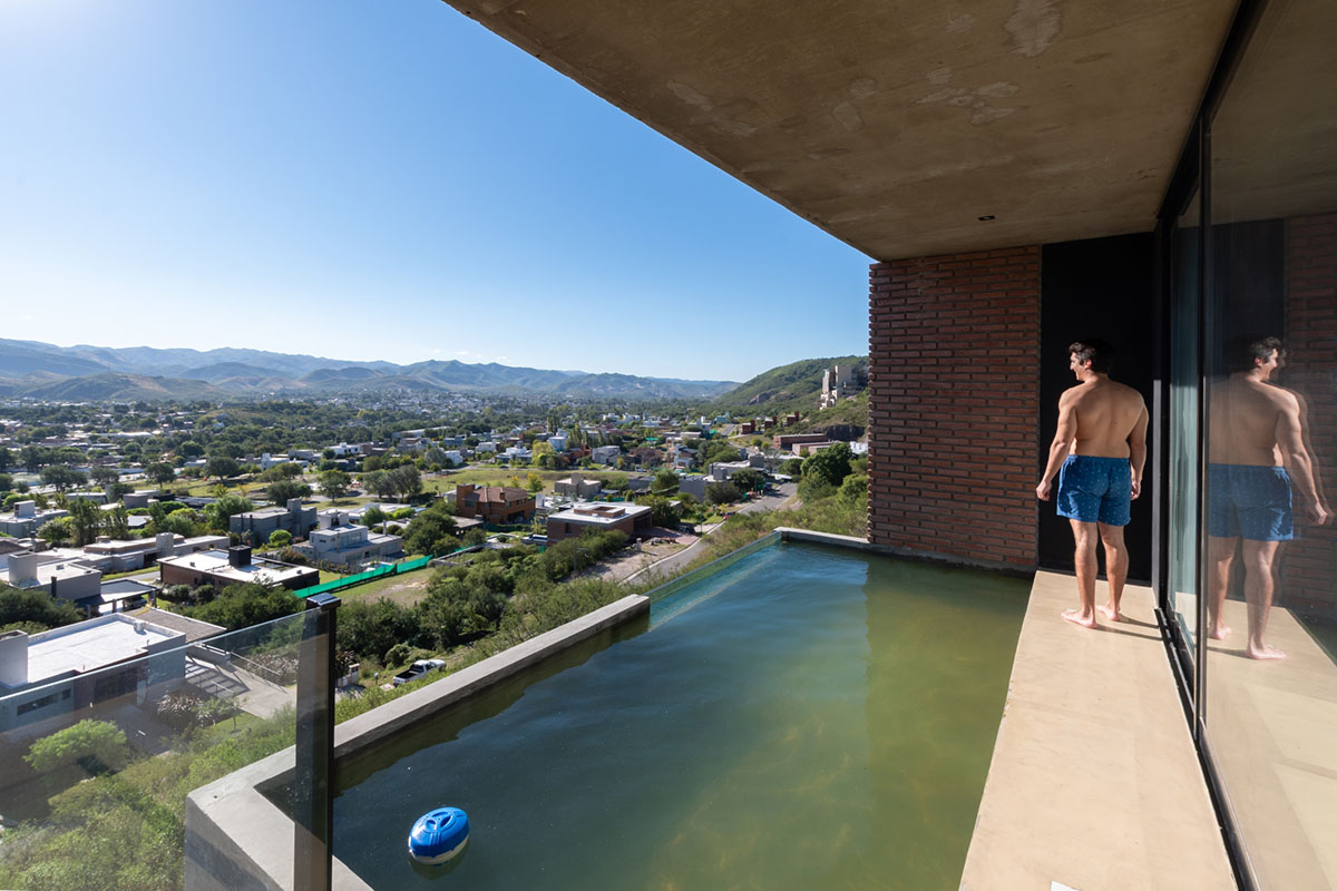 Cabanillas Gonzalo completes twin houses on a hilly landscape in Cordoba