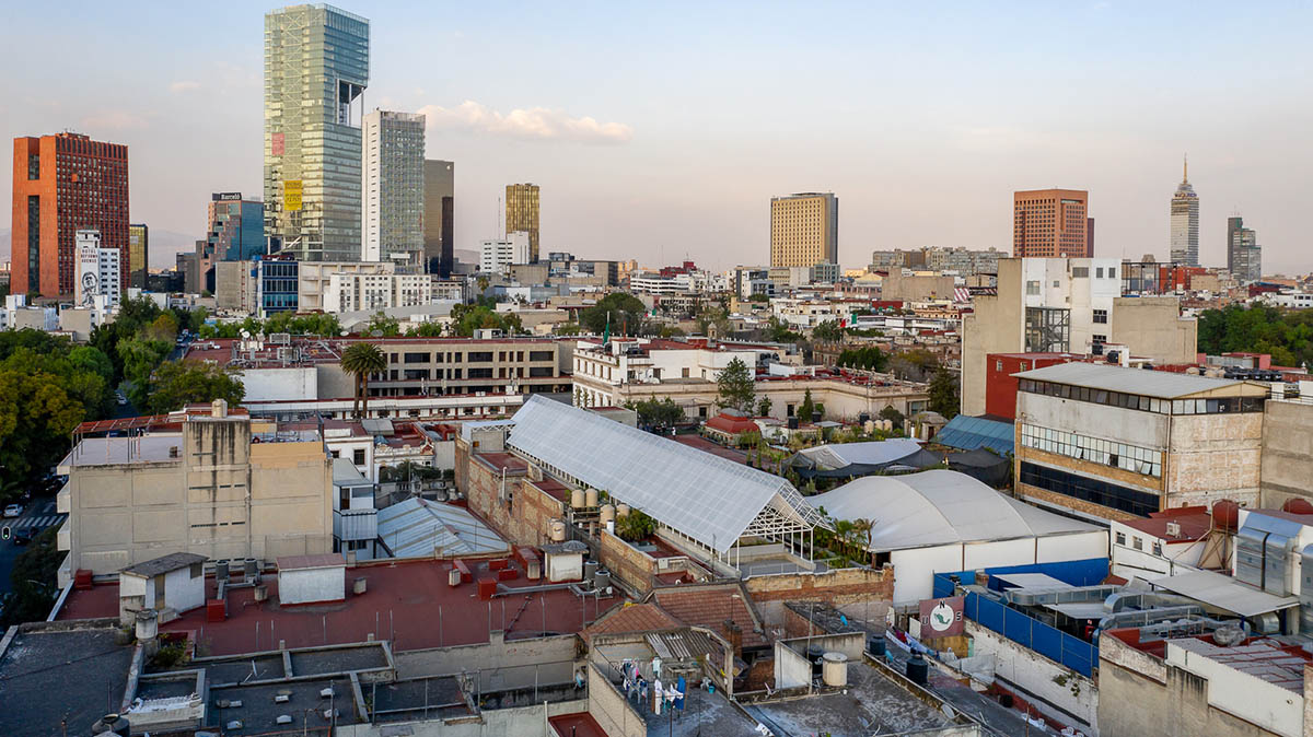 PRODUCTORA covers rooftop of historical palace with lightweight, continuous canopy in Mexico