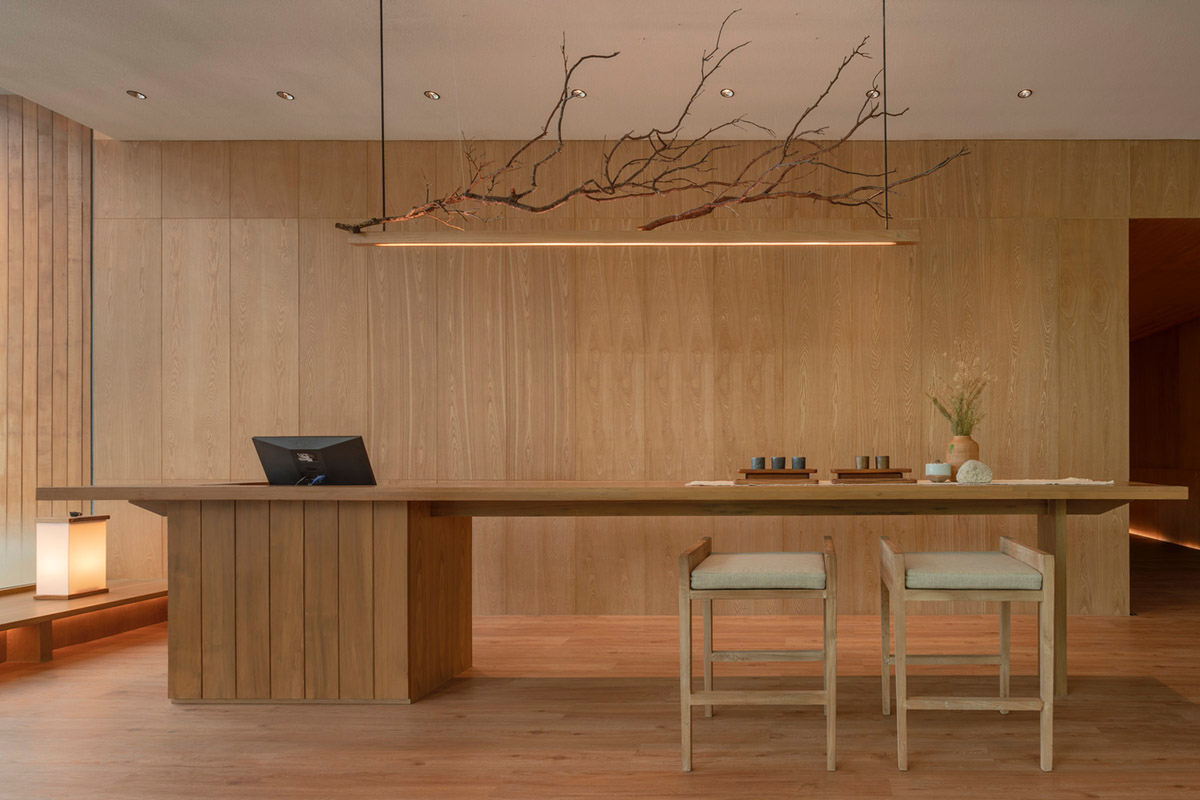 Sixseven Studio creates tranquil interiors for wellness center in Thailand inspired by Japanese art