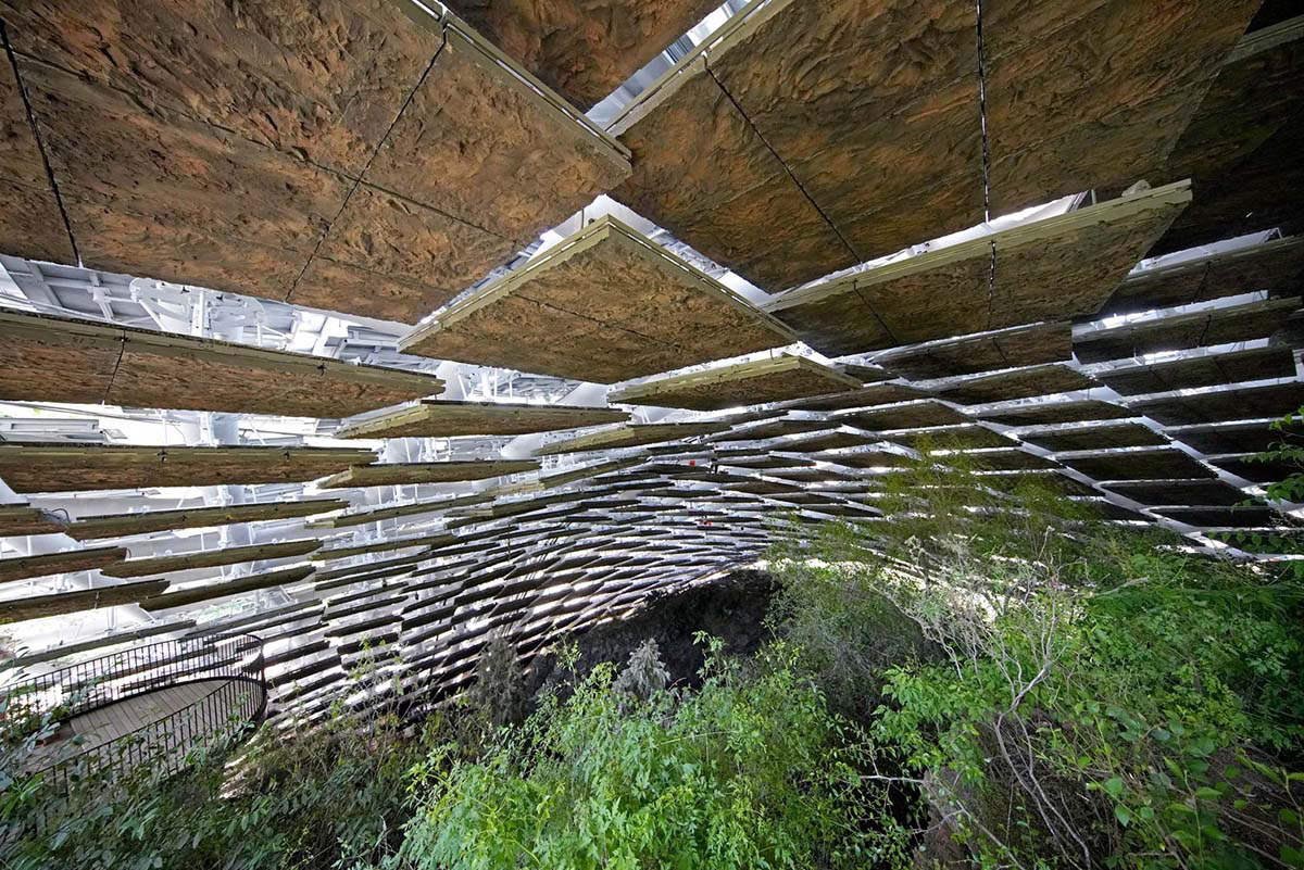 THAD's undulating prefabricated shell protects archaeological site of Peking Man cave in China