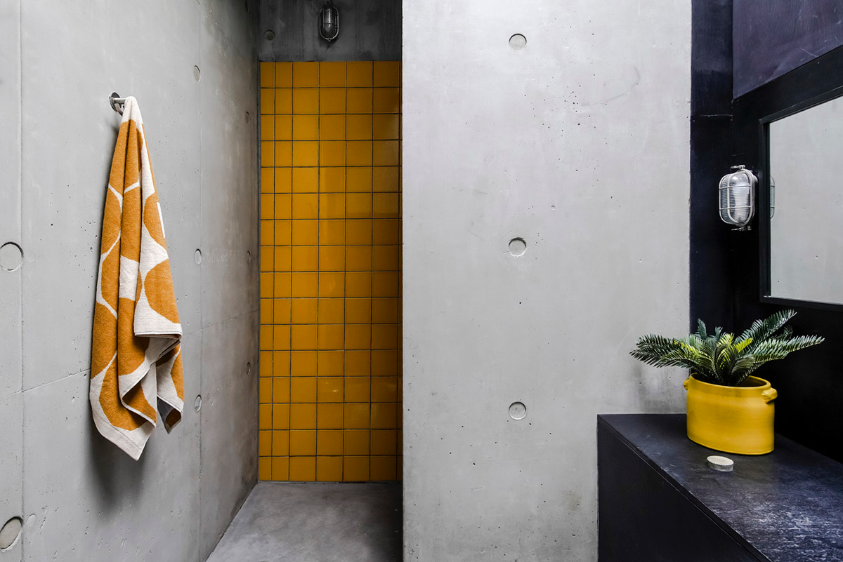 Raw Architecture Workshop interlocks concrete volumes for this family home in Lewes