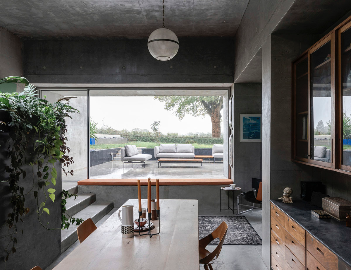 Raw Architecture Workshop interlocks concrete volumes for this family home in Lewes