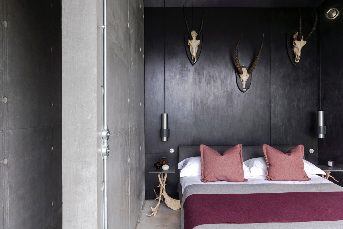 Raw Architecture Workshop interlocks concrete volumes for this family home in Lewes